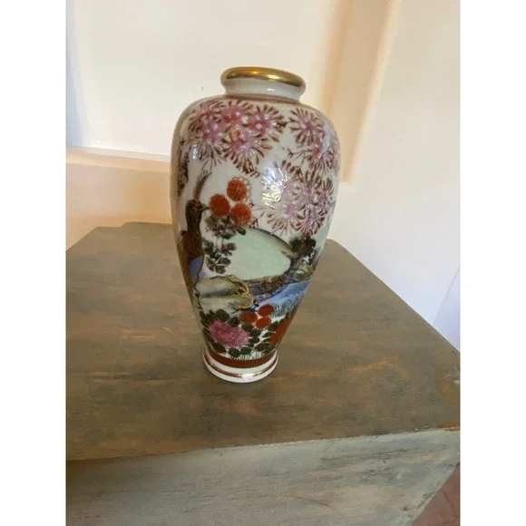 Vintage Oriental Vase Hand Painted Bird Floral Gold Trim Accent Decor